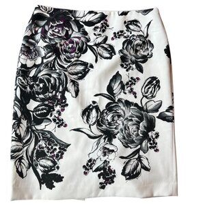 White House Black Market Floral Pencil Skirt Size 10 – Elegant Black White Purpl
